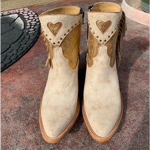 NWT Old Gringo woman’s boot size 8 1/2